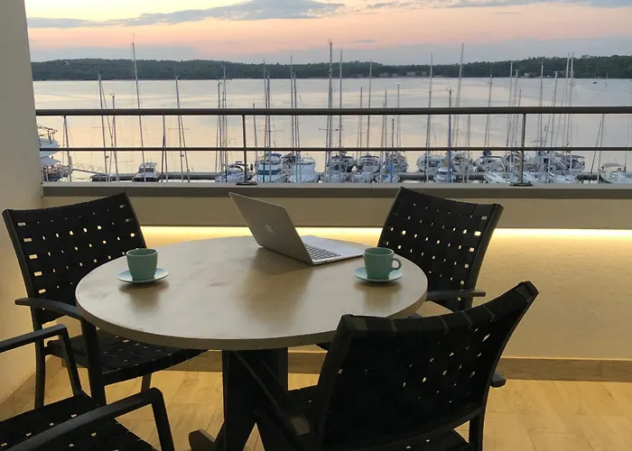 Pula Center Seaview Apartment