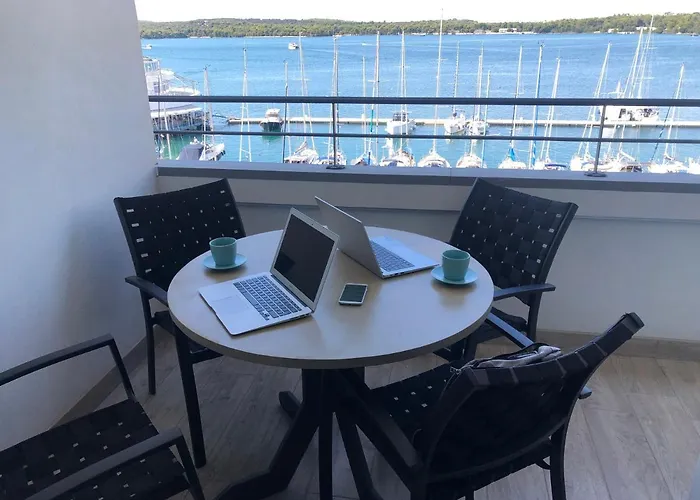 Pula Center Seaview Apartment