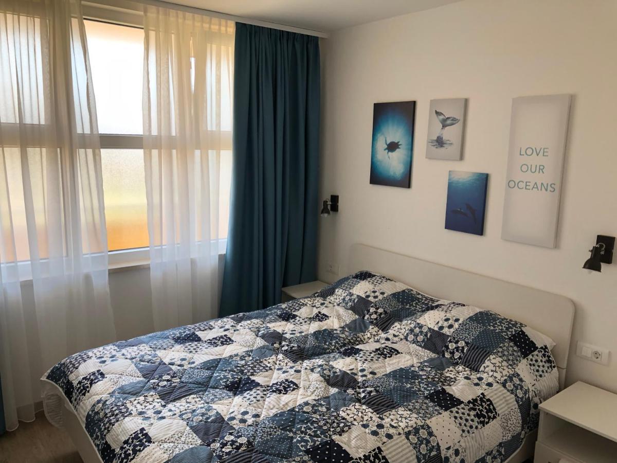 Center Seaview Apartment *