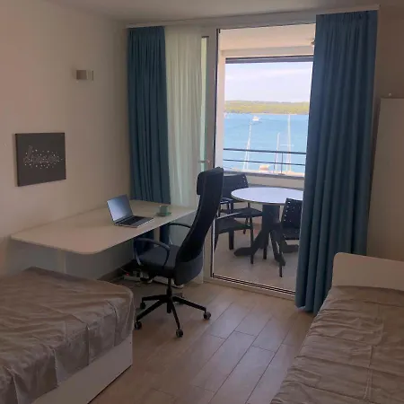 Pula Center Seaview Apartment Exterior foto