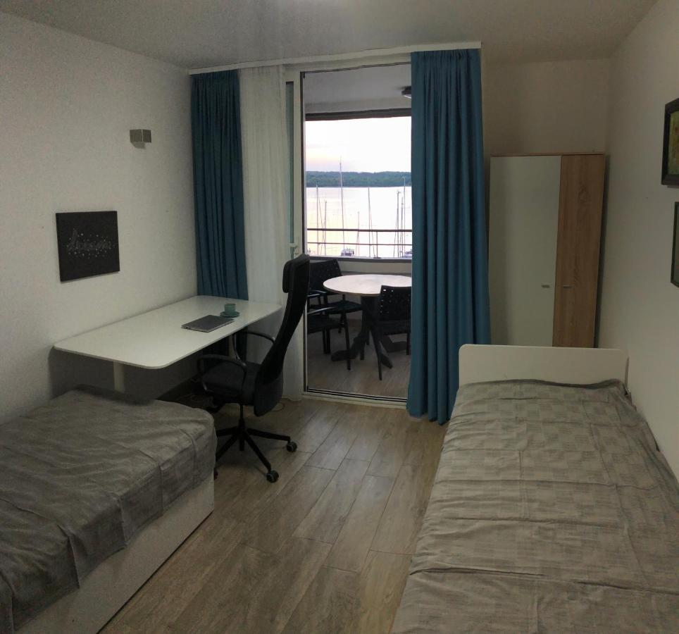 Apartment Center Seaview *